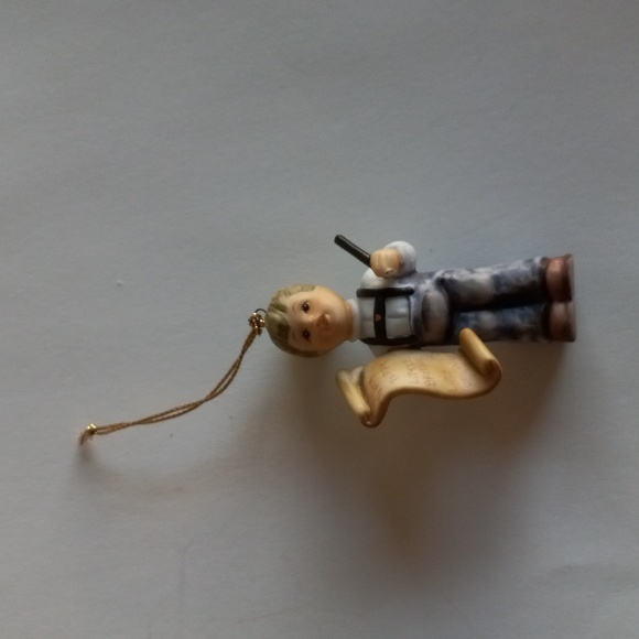 Berta Hummel "Letter to Santa" Holiday Ornament. - Picture 6 of 6